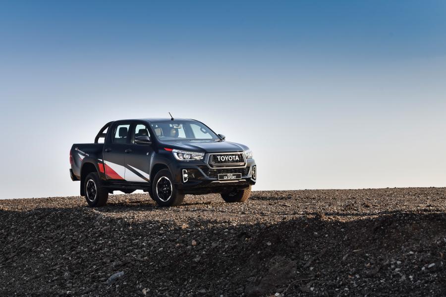  Toyota Hilux GR Sport Double Cab 2019 года  (ZA) (фото 3 из 43)